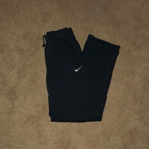 NAVY NIKE SWEATPANTS